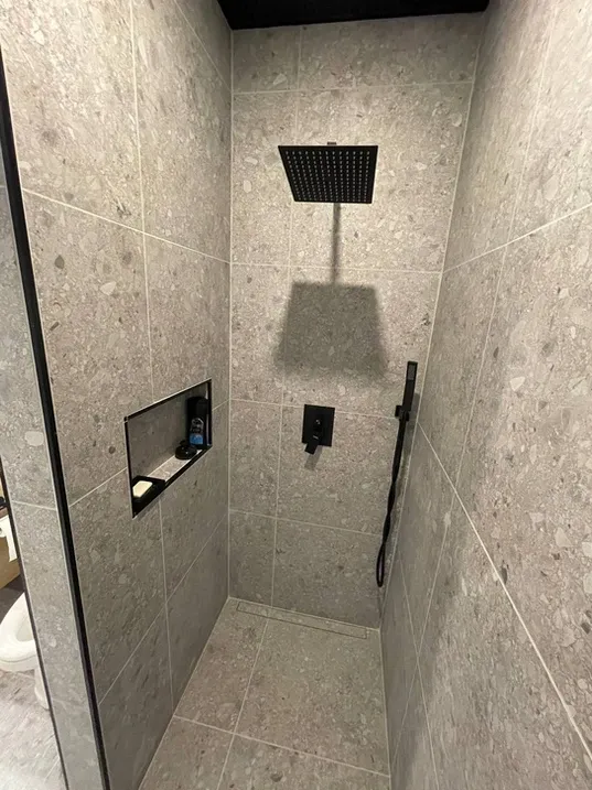photo of the shower in the "Hofstead" bathroom designed and built by KMA Building in Winnipeg, MB