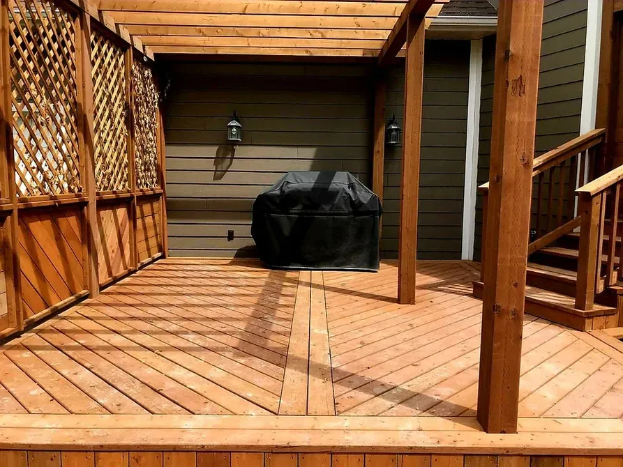 photo of the "Prairie Acres" deck, a wood deck designed and built by KMA Building in Winnipeg, MB